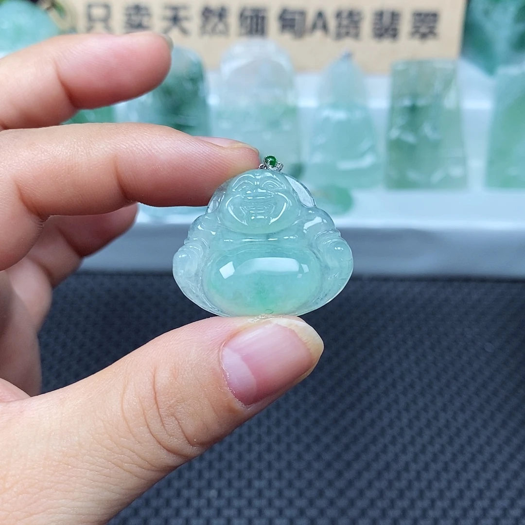新***）翡翠未镶嵌颈饰翡翠