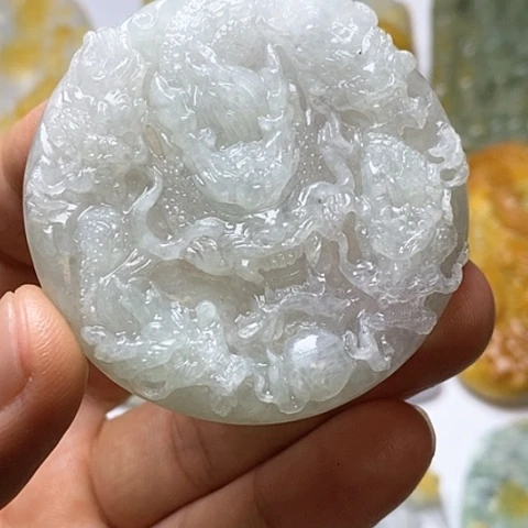 定制翡翠未镶嵌翡翠