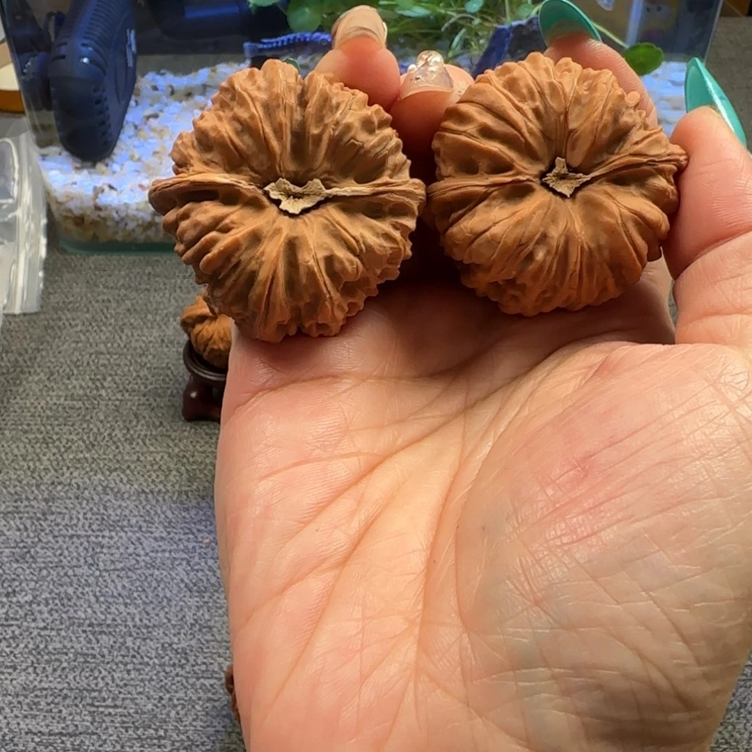 岁***静吊坠文玩核桃核桃