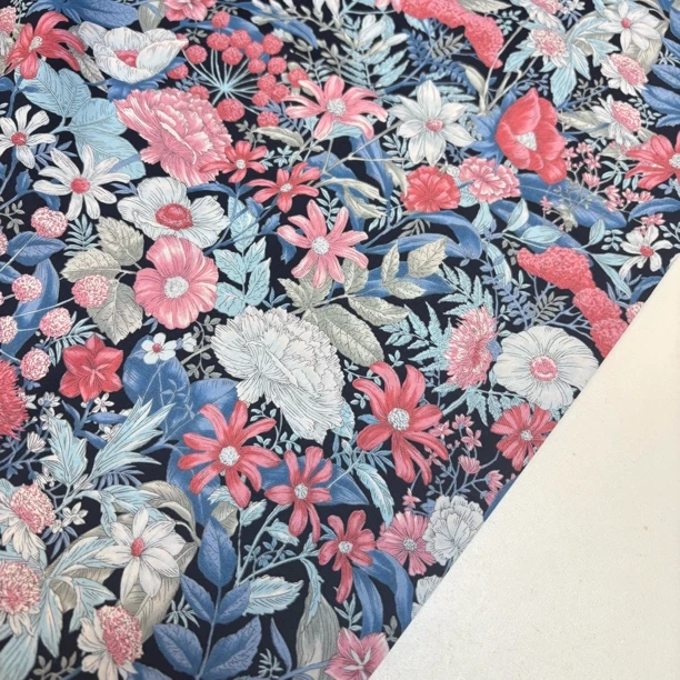 H1613 外来品牌棉布，一码=90*110cm，拍一件是一码，两码以上不连裁