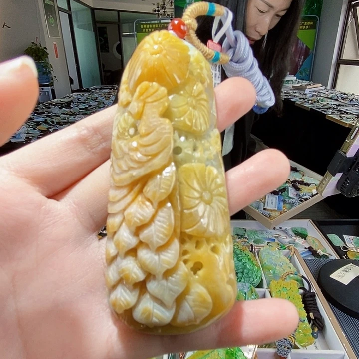 颈饰未镶嵌翡翠翡翠