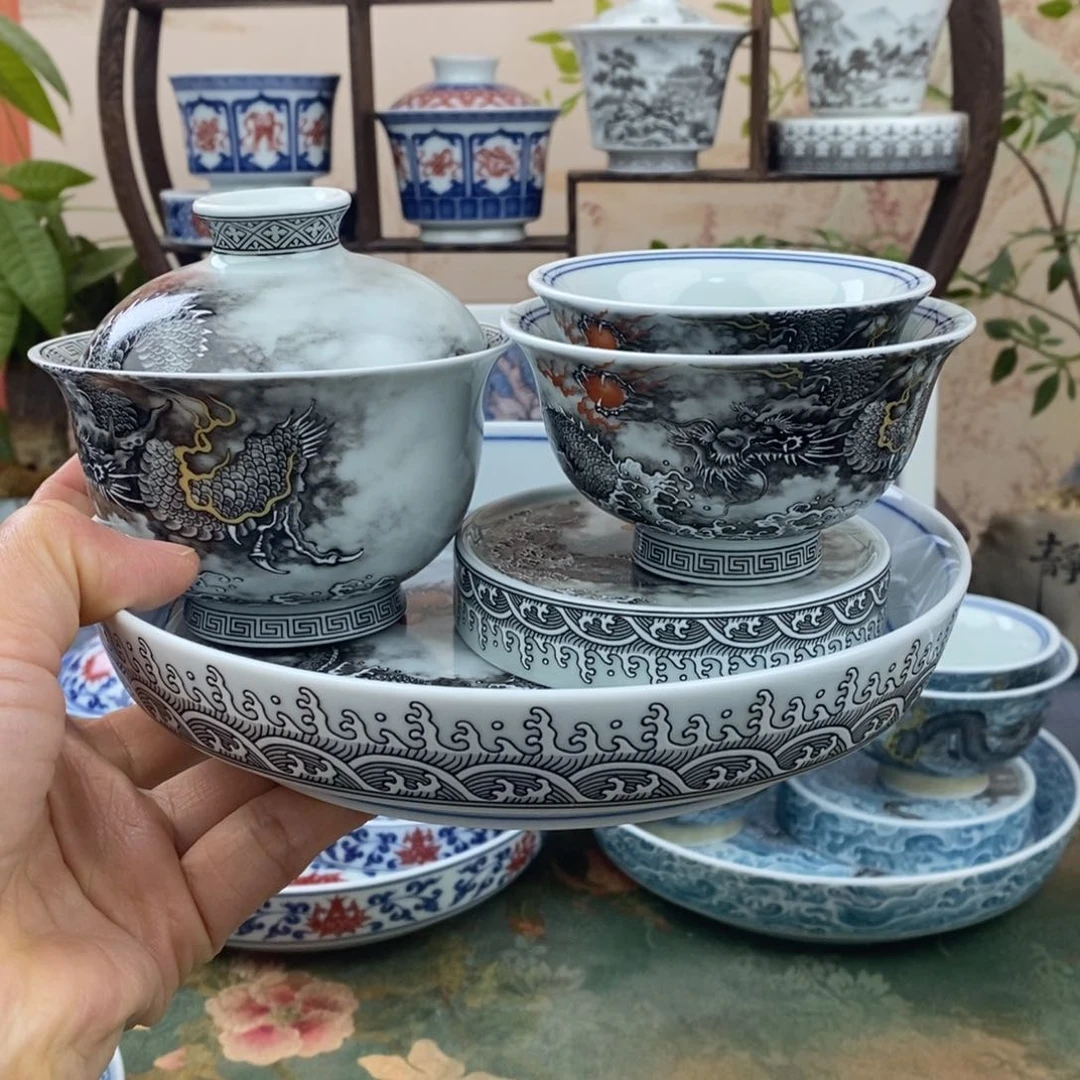 景德镇陶瓷学院副院长兼美术