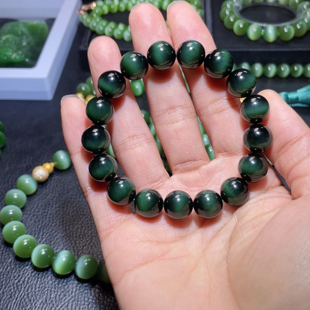 半***年和田玉未镶嵌挂件