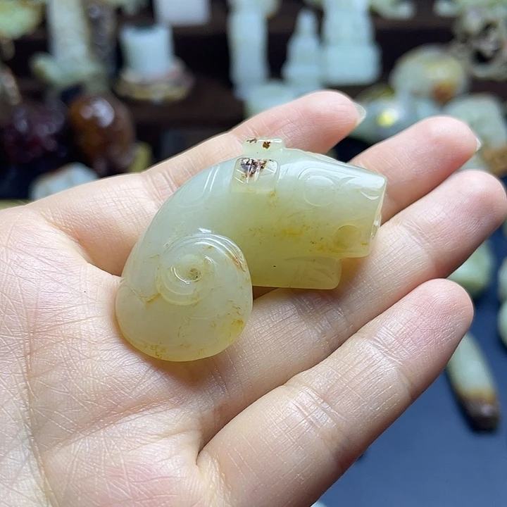 千***鹰颈饰未镶嵌和田玉
