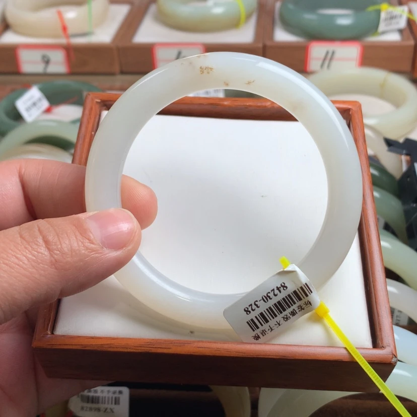 【闪购商品】和田玉手镯未镶嵌