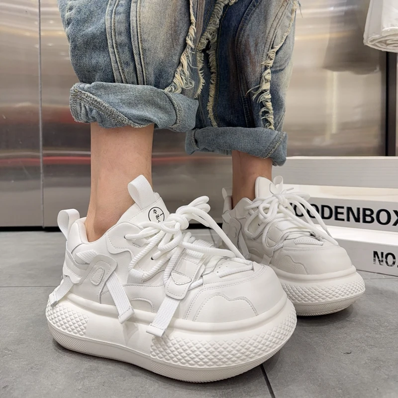 追元素2025冬季新款加绒保暖真皮小白鞋运动休闲系带ins老爹鞋潮