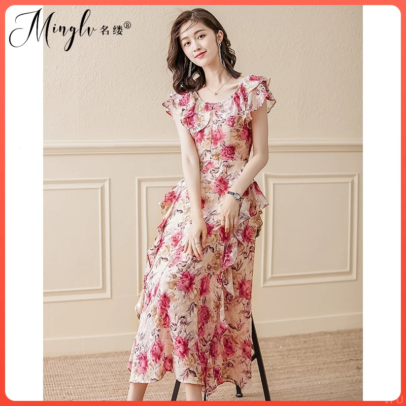 碎花连衣裙女夏2025年新款夏季女装法式显瘦气质轻奢高级感长裙子