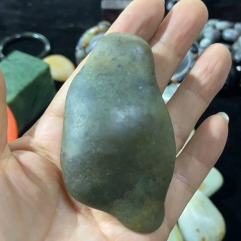 和田玉（糖玉）未镶嵌车挂
