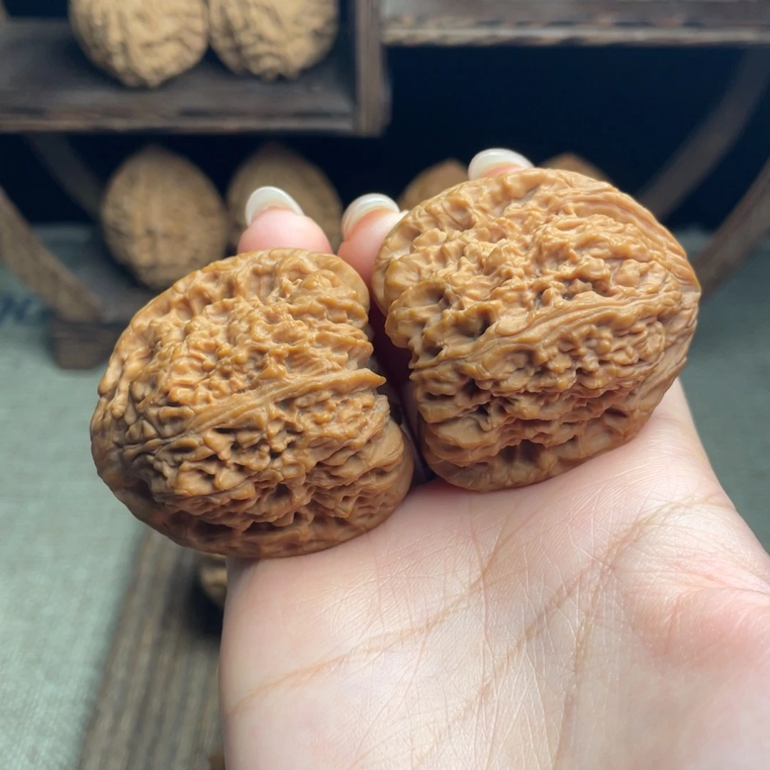 吊坠文玩核桃三角南疆42 全品白茬精配毕业红皮克重打手