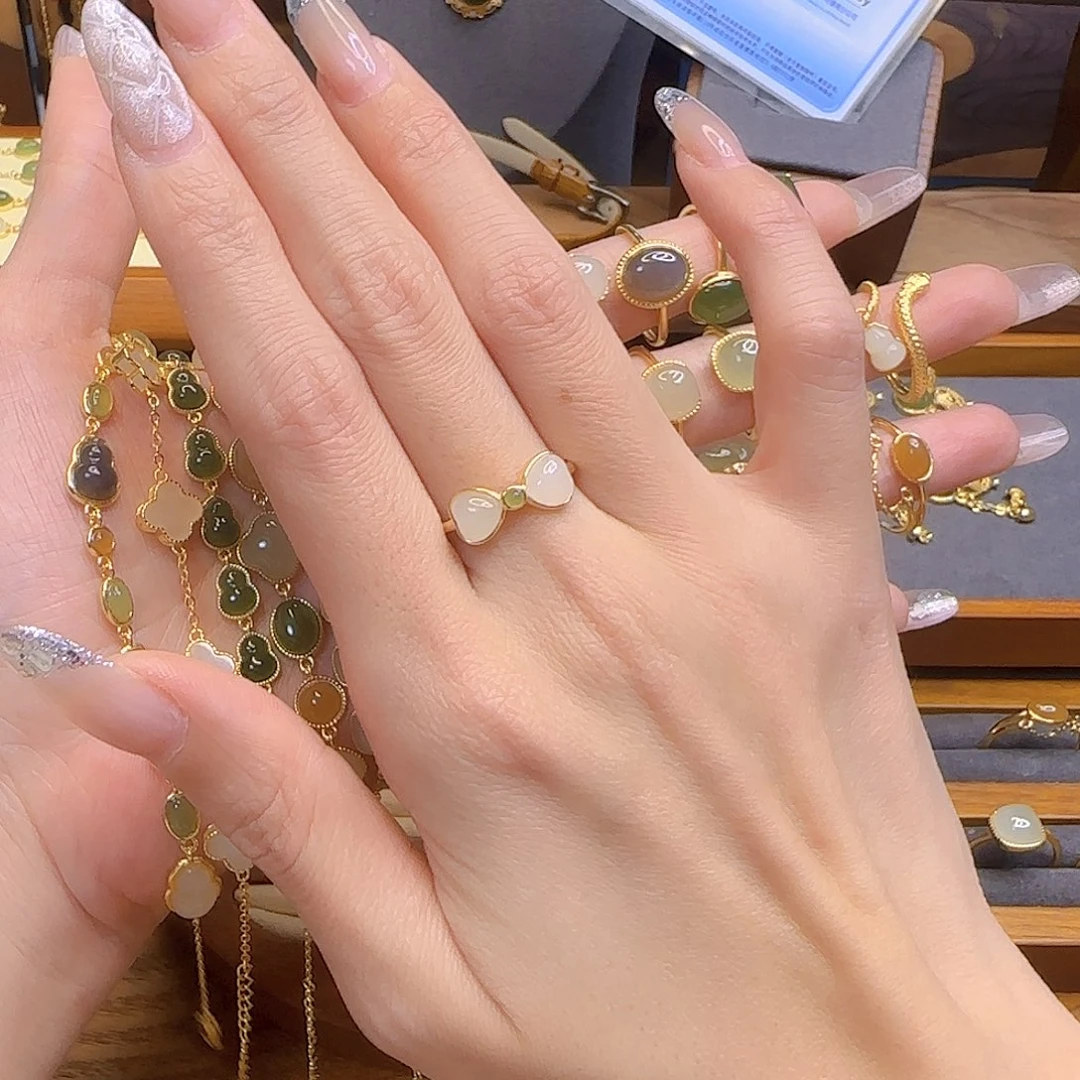 和田玉戒指银S925镀金镶嵌