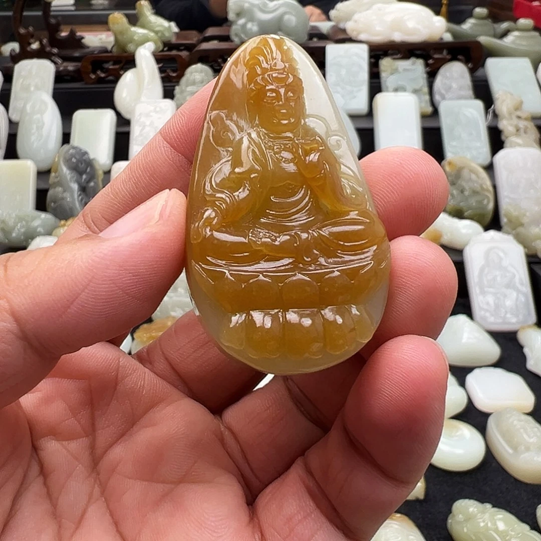 蔡***云和田玉未镶嵌颈饰