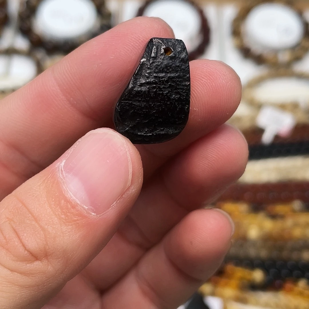 琥珀未镶嵌裸石大