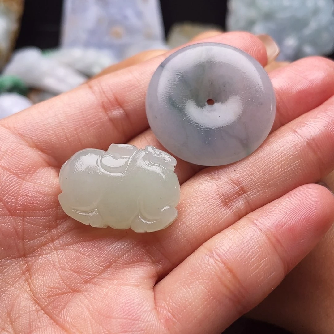 未镶嵌定制翡翠好****?天然