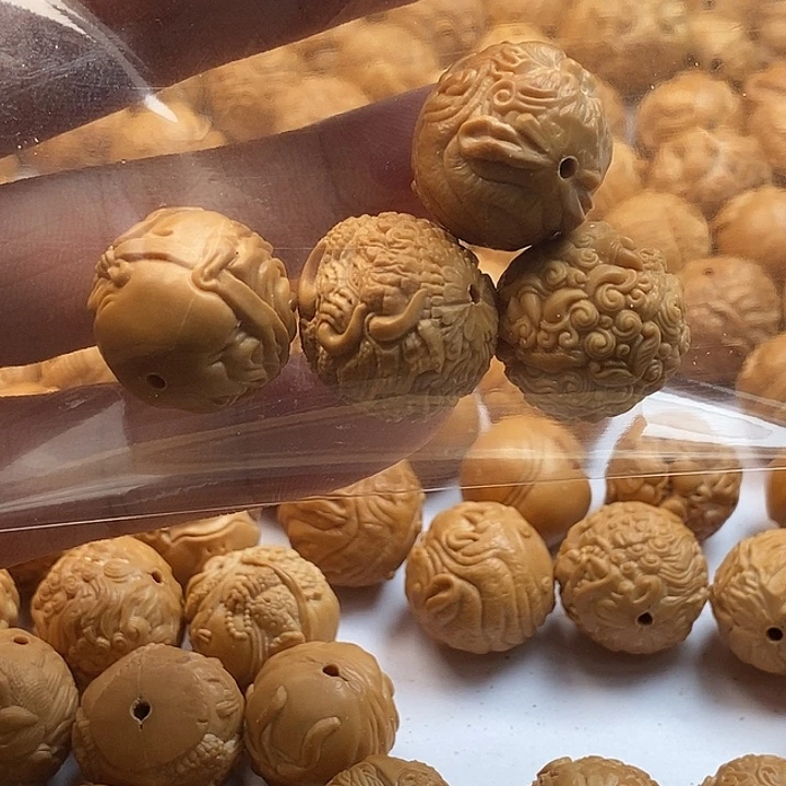 小***牛手串猴头核桃瑕疵单颗4颗