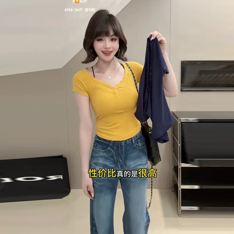 纯欲风桃心领纽扣短袖T恤女装夏季显瘦设计感小众性感修身上衣