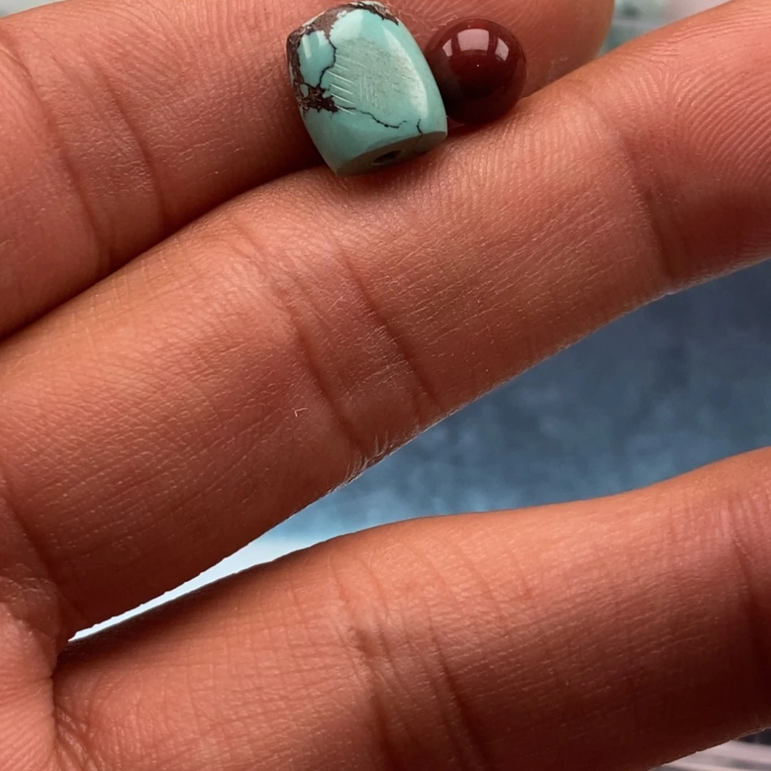 粉***兔南红玛瑙未镶嵌珠宝半成品