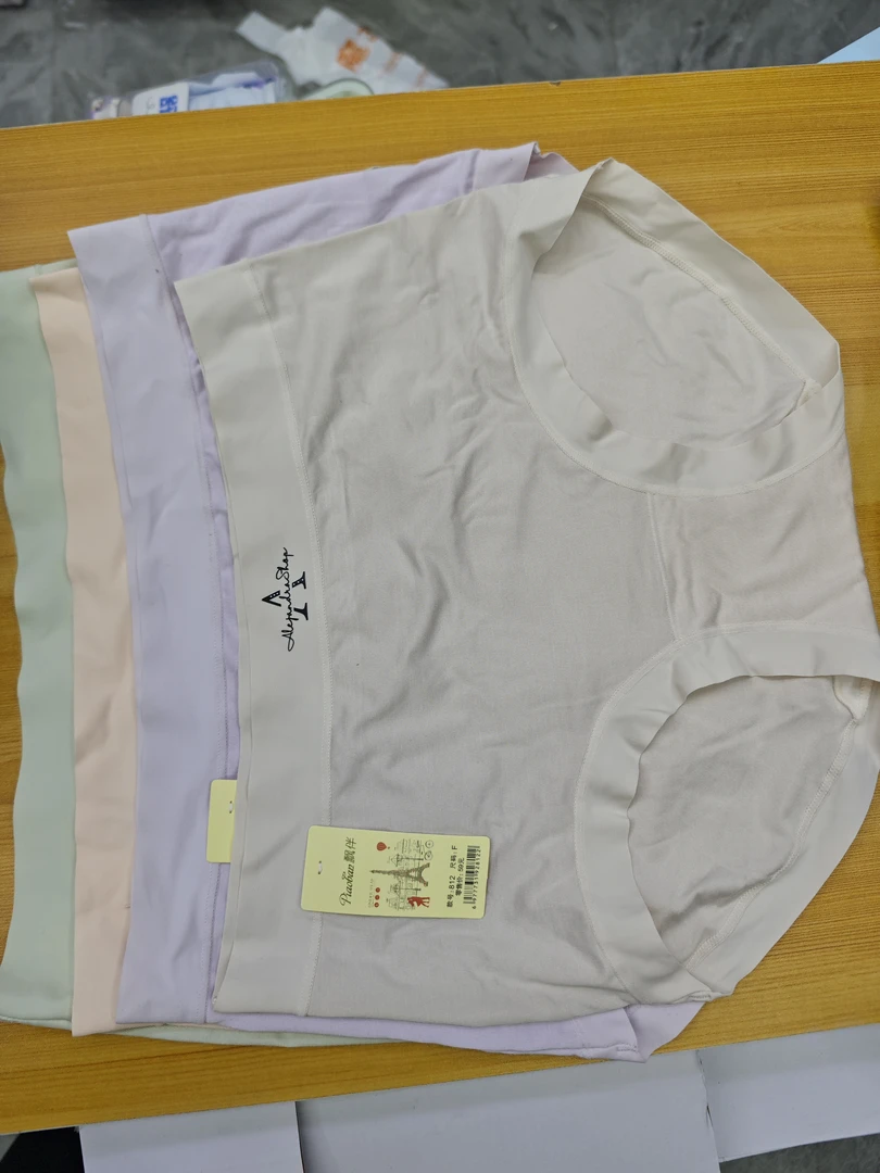 中板型女士内裤舒适亲肤柔软透气高品质三角裤