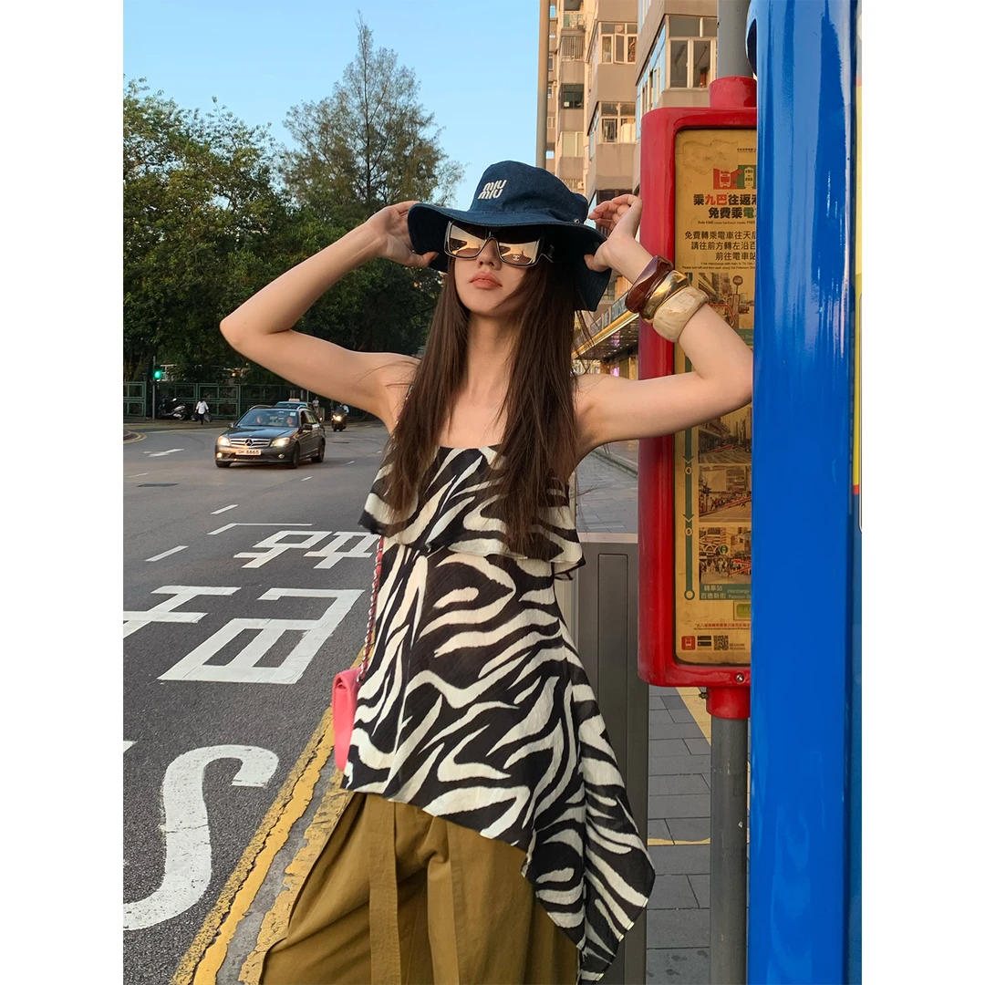 Gakee【无界条纹】斑马纹设计感不规则下摆吊带背心D34273GK52