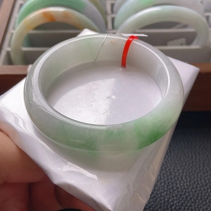 翡翠未镶嵌手镯x7