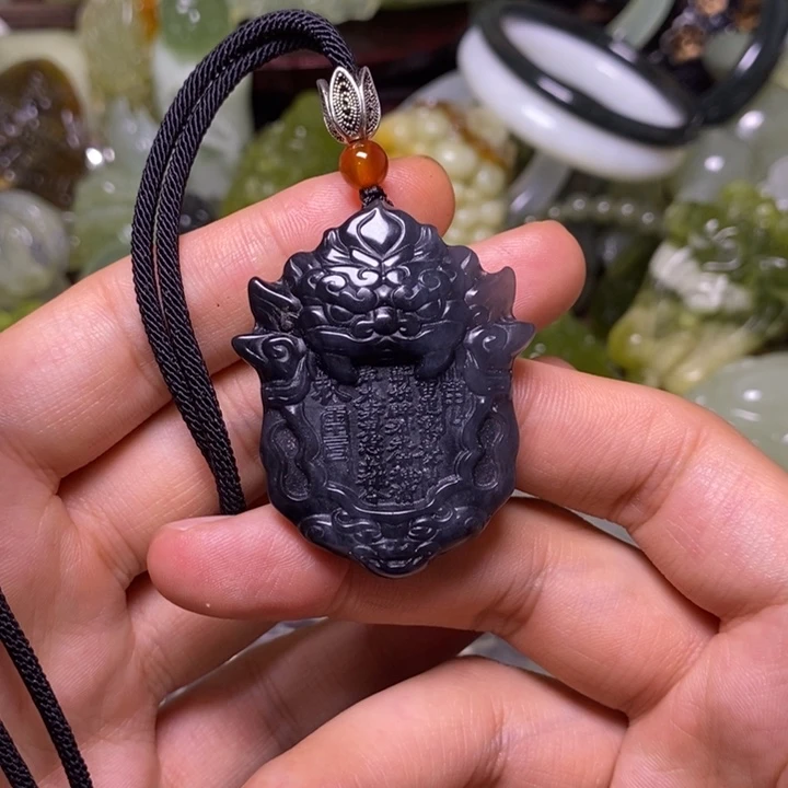 岫玉未镶嵌岫玉颈饰