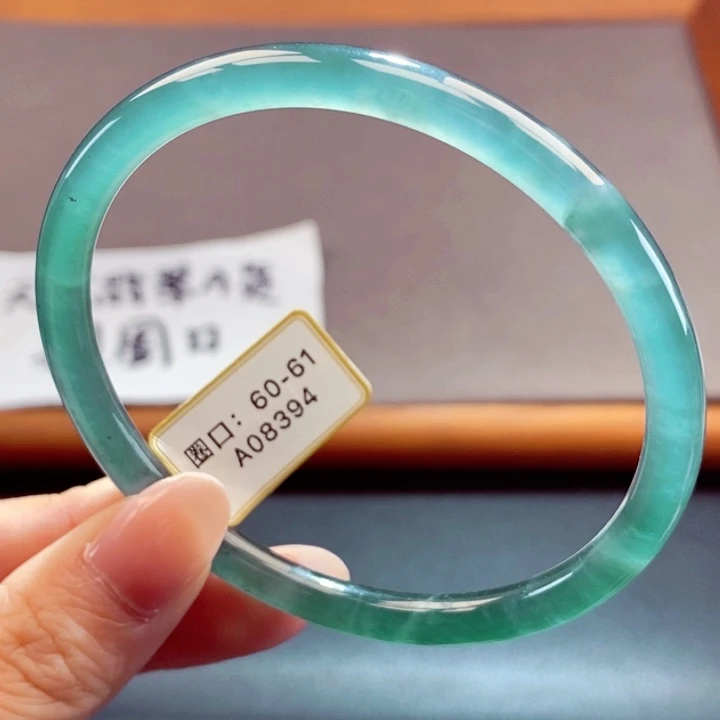 翡翠未镶嵌手镯翡翠手镯24