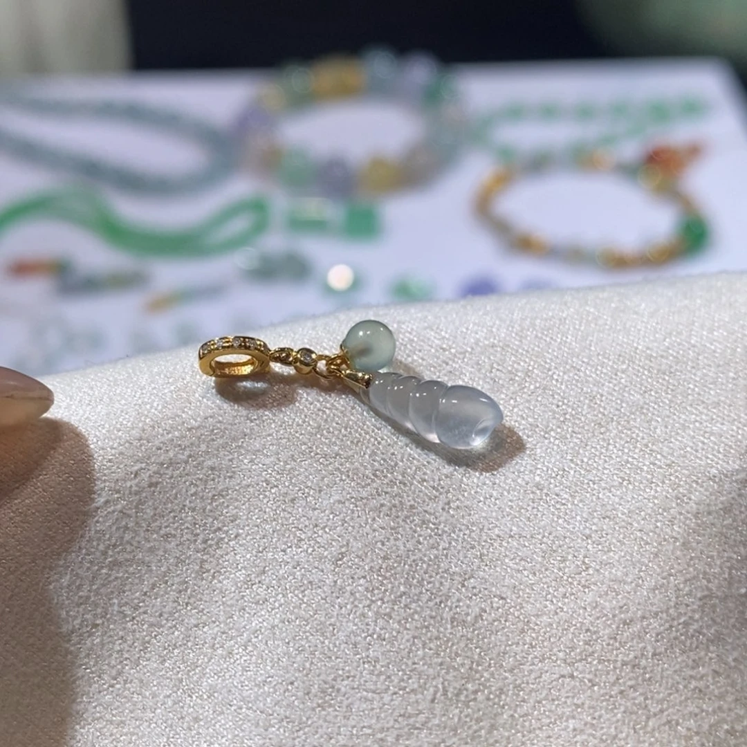 定制翡翠未镶嵌提溜