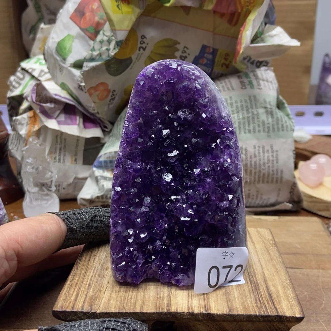 紫晶天然水晶摆件未镶嵌