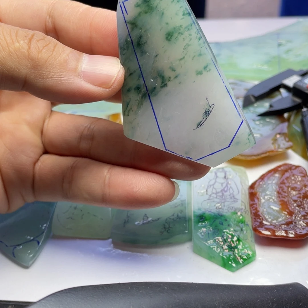 定制翡翠未镶嵌不退不换