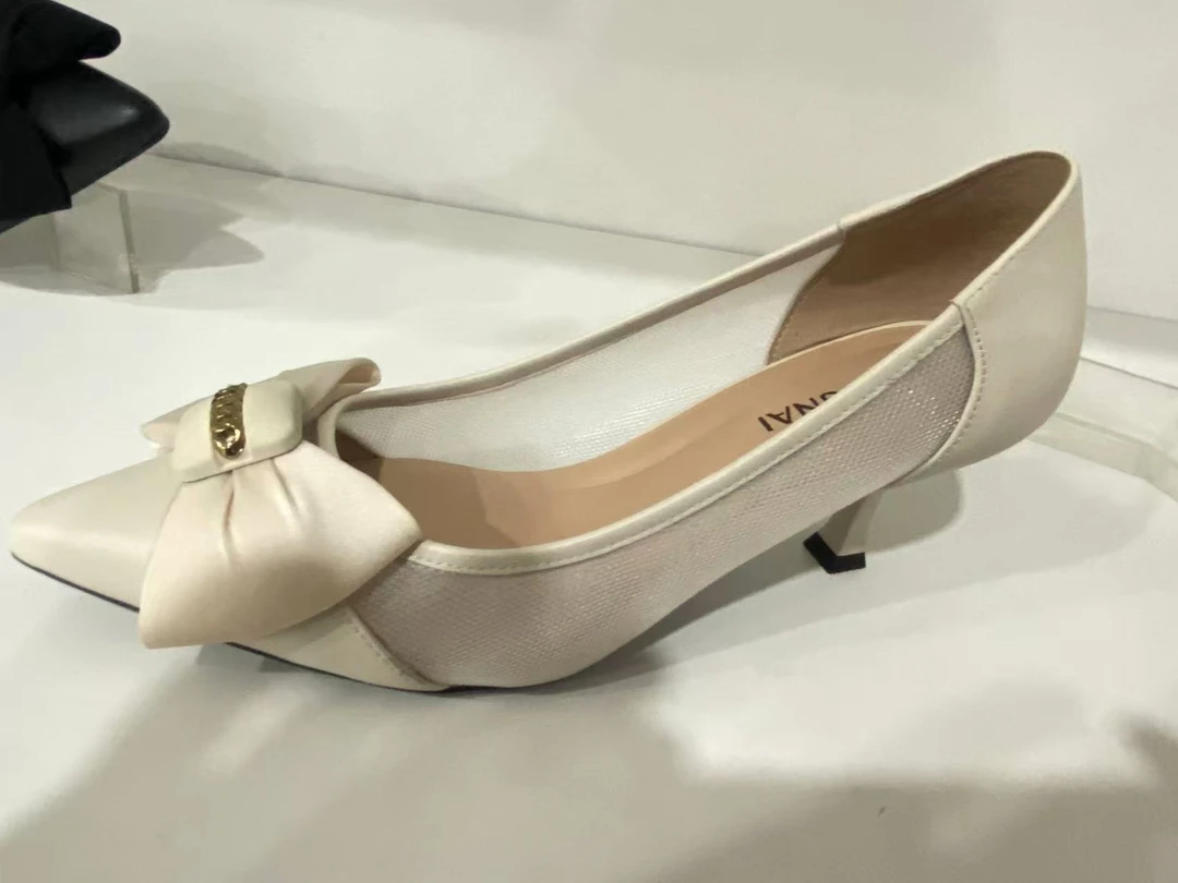 康奈休闲舒适时尚高跟女式凉鞋