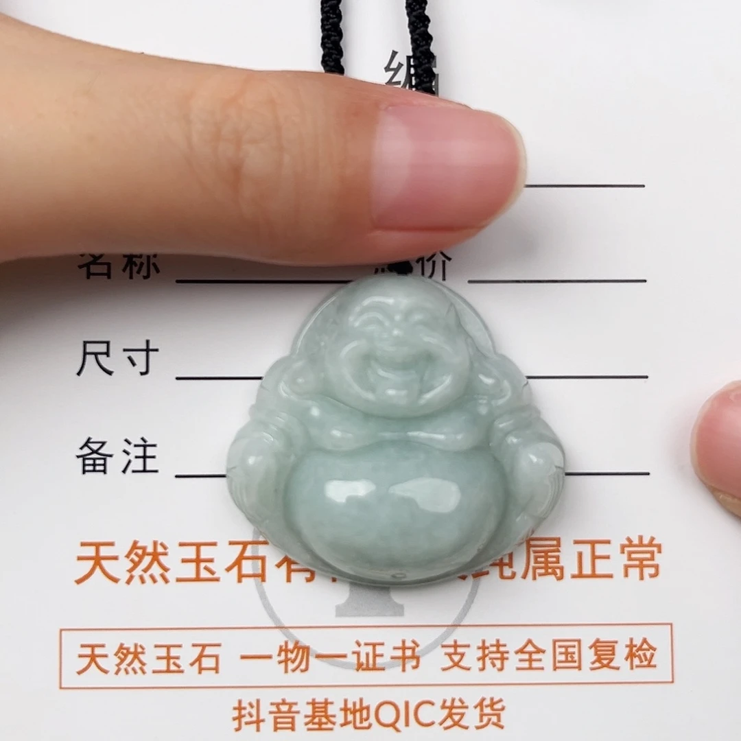 翡翠颈饰未镶嵌佛公