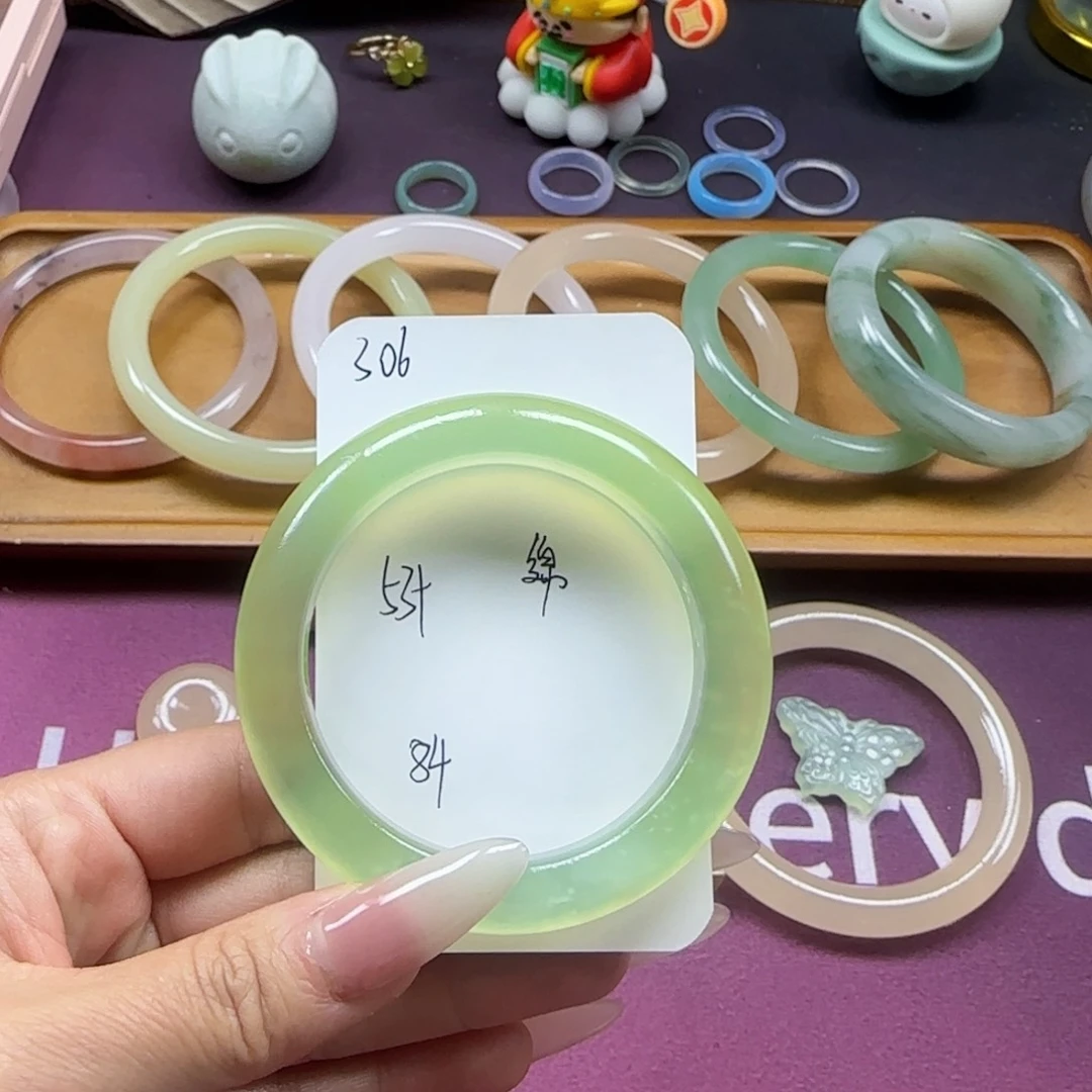 蛇纹石玉手镯未镶嵌306