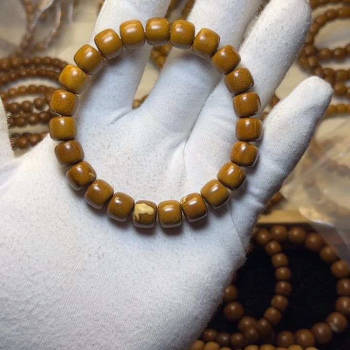 紫金鼠吊坠健***?瑕疵紫金鼠手串10吃