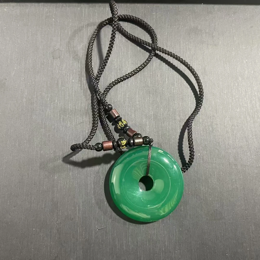 【配礼盒】特级天然玉石精品吊坠   M8