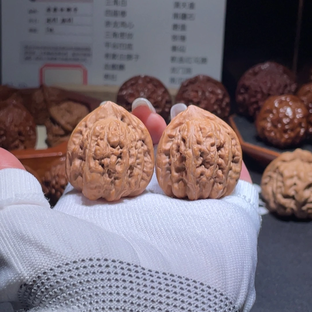 文玩核桃吊坠34.35赤龙3655