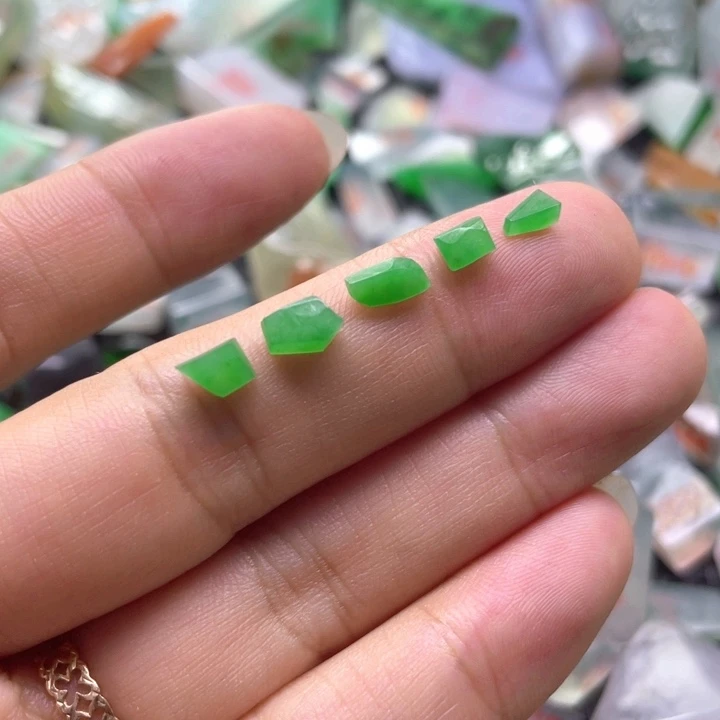 定制翡翠未镶嵌天然缅甸翡翠