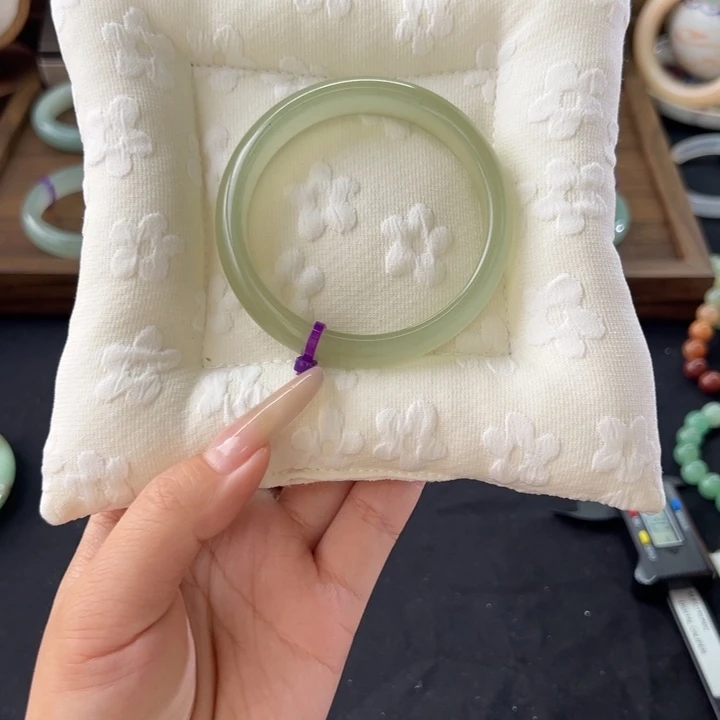 东陵石未镶嵌手镯茶色