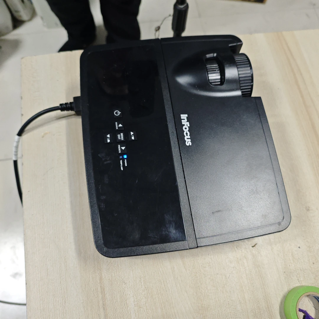 高清长焦投影仪运费到付