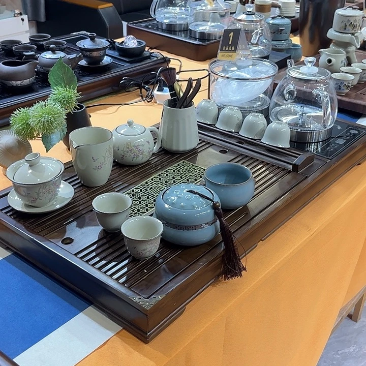 瓷片我想知道这世界是不是