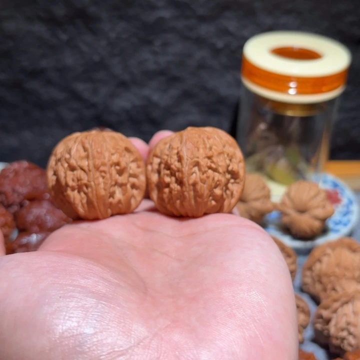 文玩核桃把件磨盘