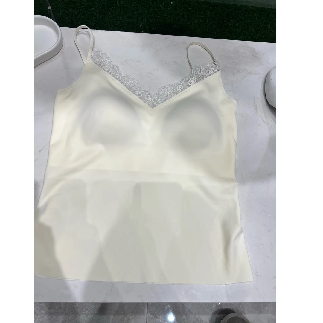 百搭蕾丝洋气美背