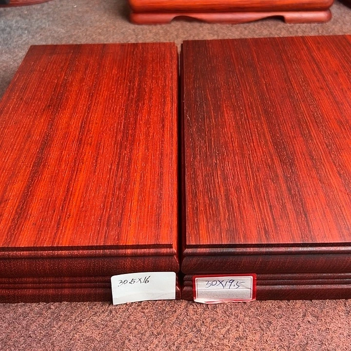 谢***.非洲紫檀（红花梨）