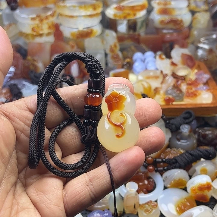 健****未镶嵌颈饰玛瑙/玉髓