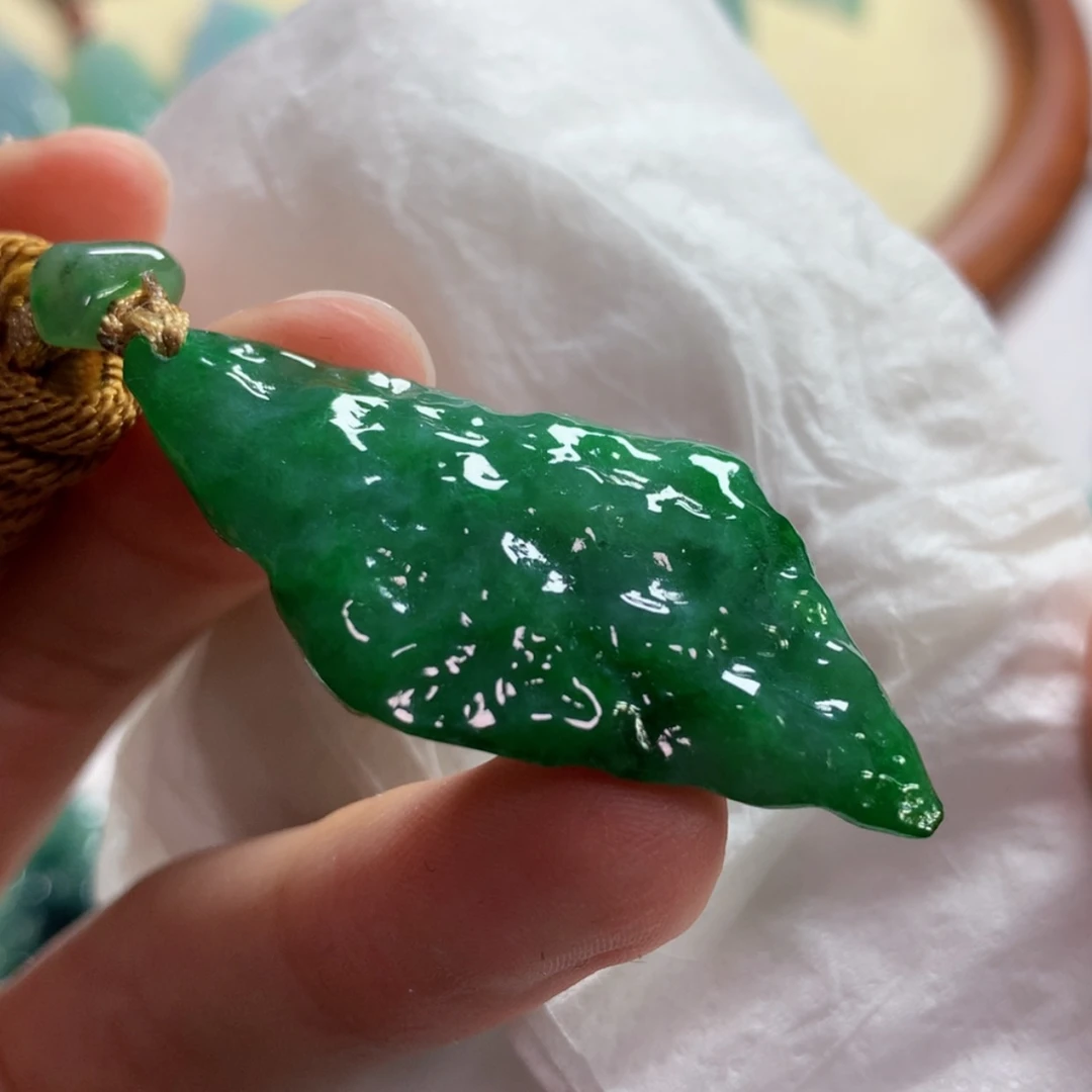 【闪购商品】翡翠吊坠(不含链)未镶嵌 2567