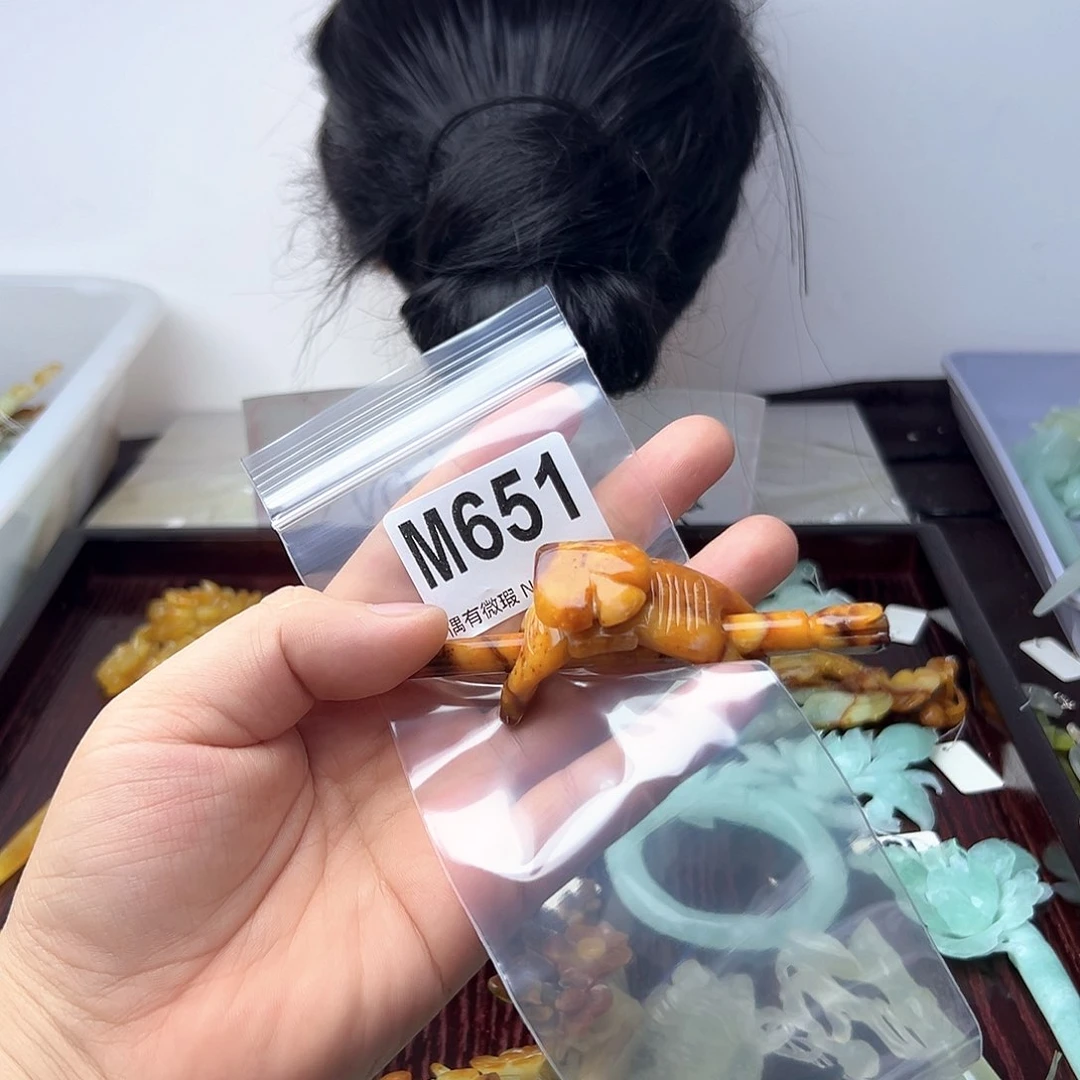 蛇纹石玉合金发饰小**?