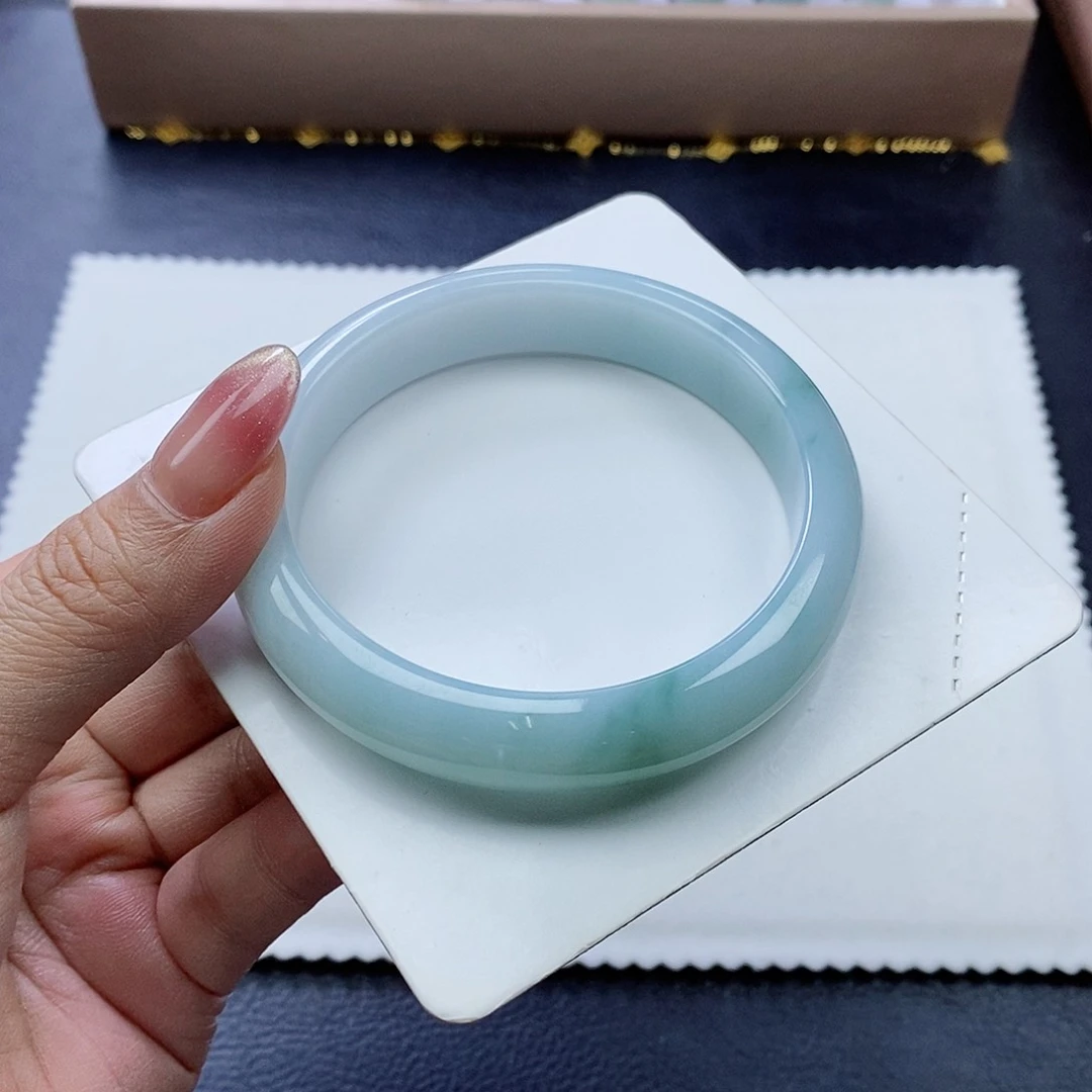 未镶嵌手镯翡翠60.6圈口