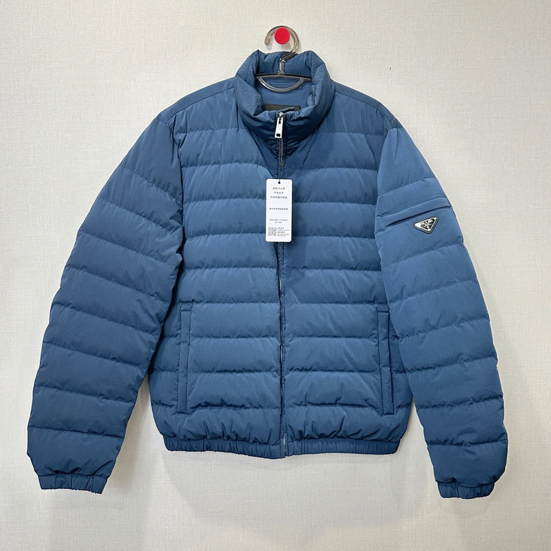 未使用 Prada/普拉达 普拉达/Prada 钢标羽绒服/尺码50/编号11716