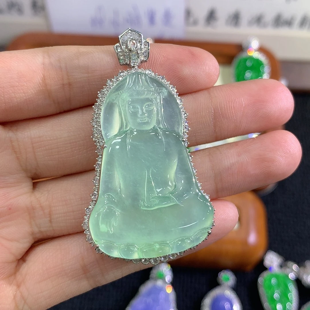 【闪购商品】吊坠(不含链)18K金镶嵌翡翠观音
