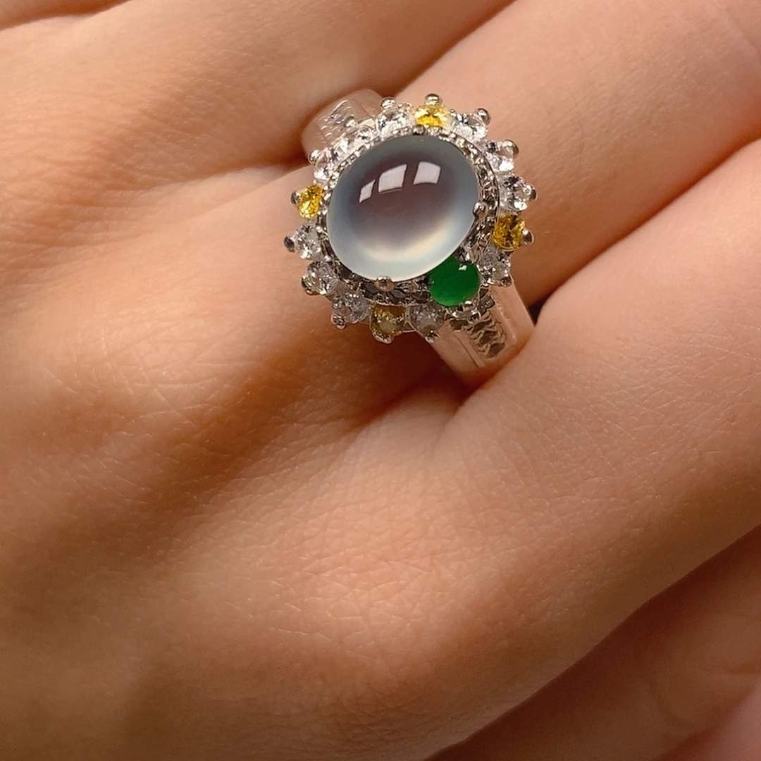 翡翠戒指未镶嵌白冰