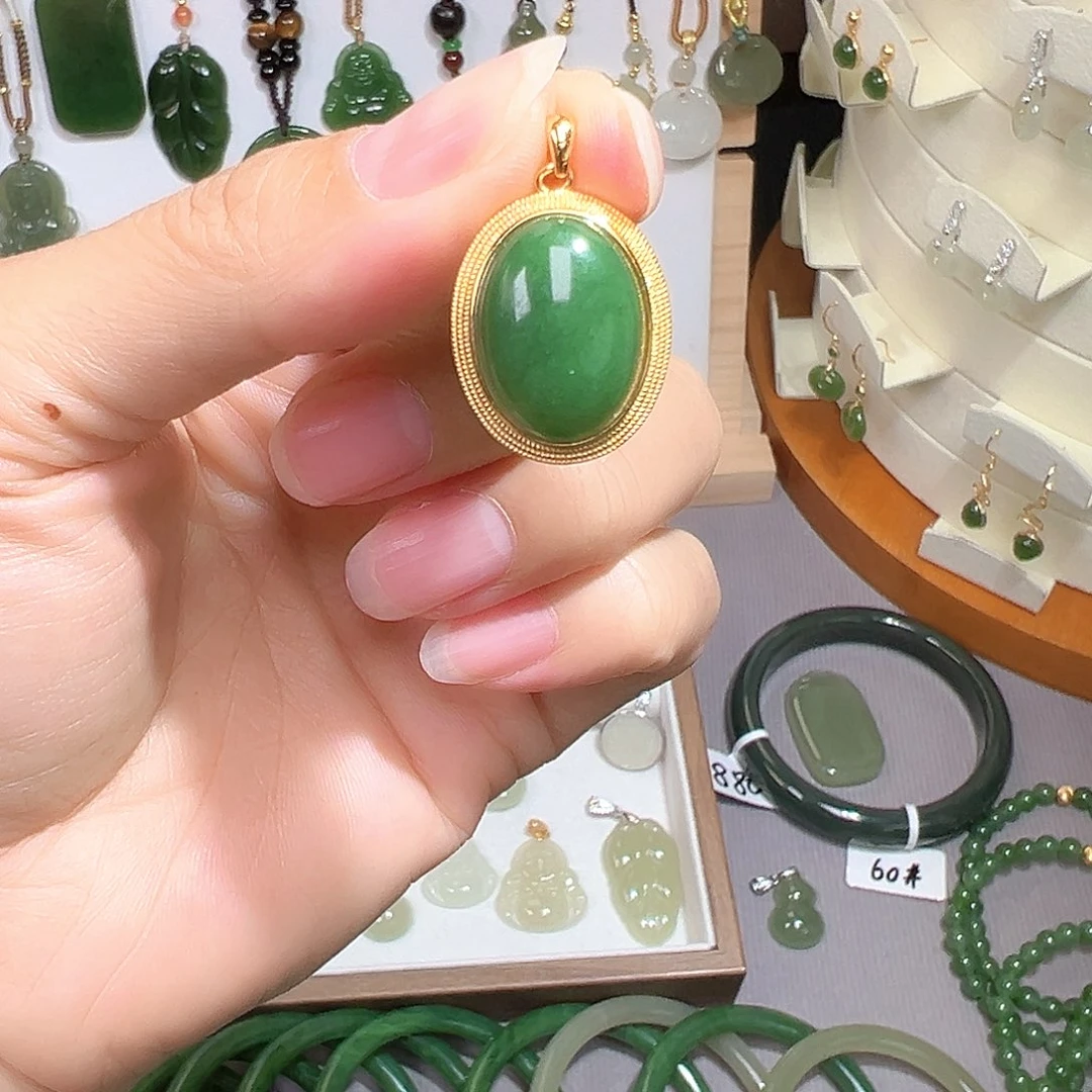 颈饰银S925镀金镶嵌和田玉（碧玉）