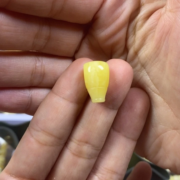 未镶嵌琥珀裸石佰****修10三通